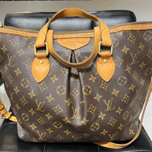 Louis Vuitton Palermo w sling ( medium to large size) - Picture 5 of 12